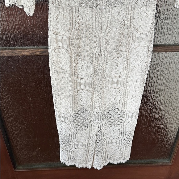 Alexis natural white lace dress size Large. - Picture 13 of 17